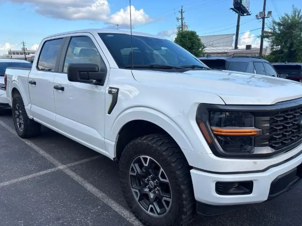 Ford F-150 2024 4x2 STX 4dr SuperCrew 5.5 ft. SB