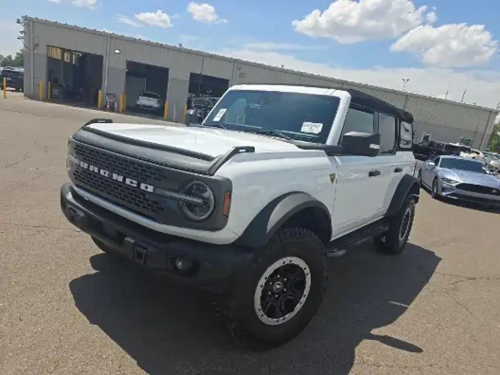Ford Bronco 2023 4x4 Base Advanced 4dr SUV