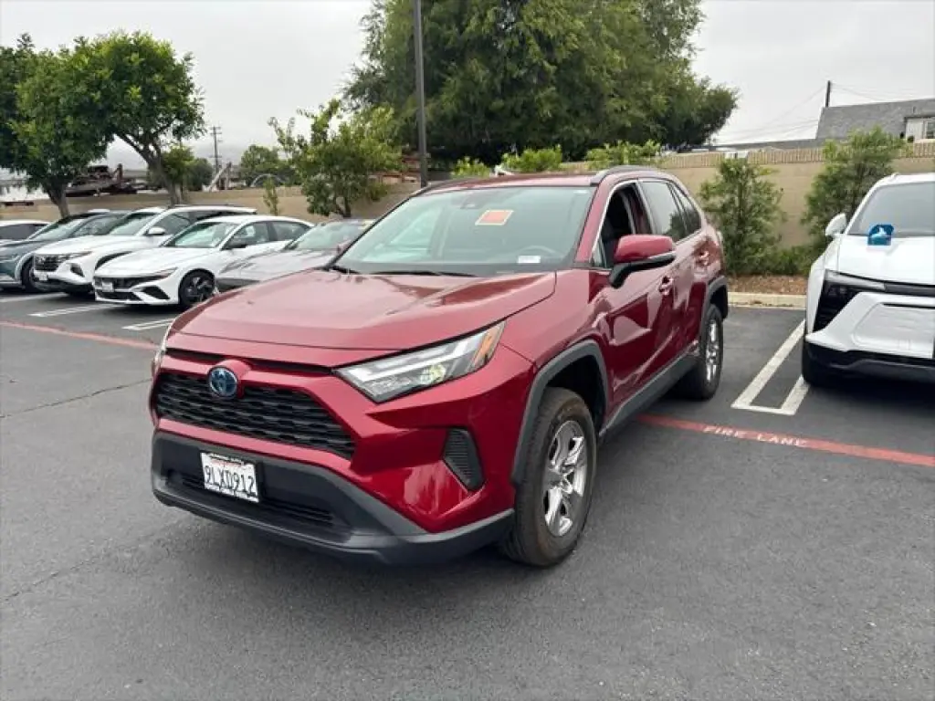 Toyota RAV4 Hybrid 2024 AWD XLE 4dr SUV
