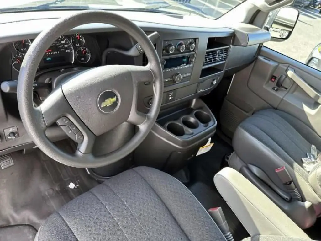 Chevrolet Express 2025 2500 3dr Cargo Van