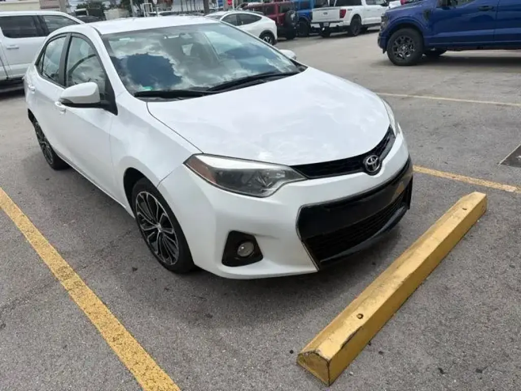 Toyota Corolla 2014 S 4dr Sedan