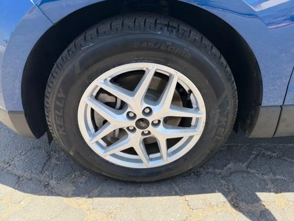 Ford Edge 2023 AWD SE 4dr Crossover