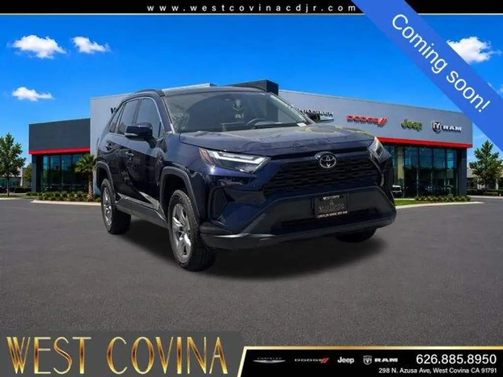 Toyota RAV4 2024 XLE 4dr SUV