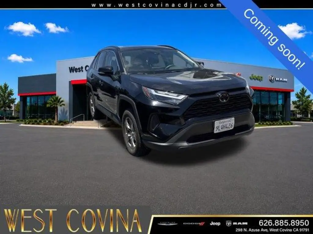Toyota RAV4 2024 XLE 4dr SUV