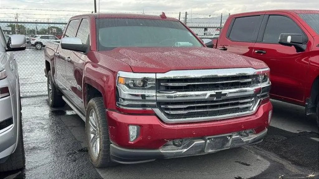Chevrolet Silverado 1500 2018 4x4 High Country 4dr Crew Cab 5.8 ft. SB