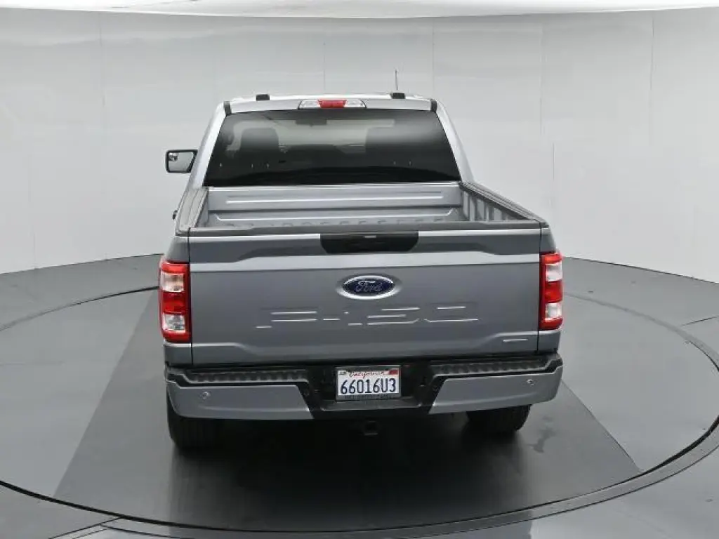 Ford F-150 2023 4x2 XL 4dr SuperCrew 6.5 ft. SB
