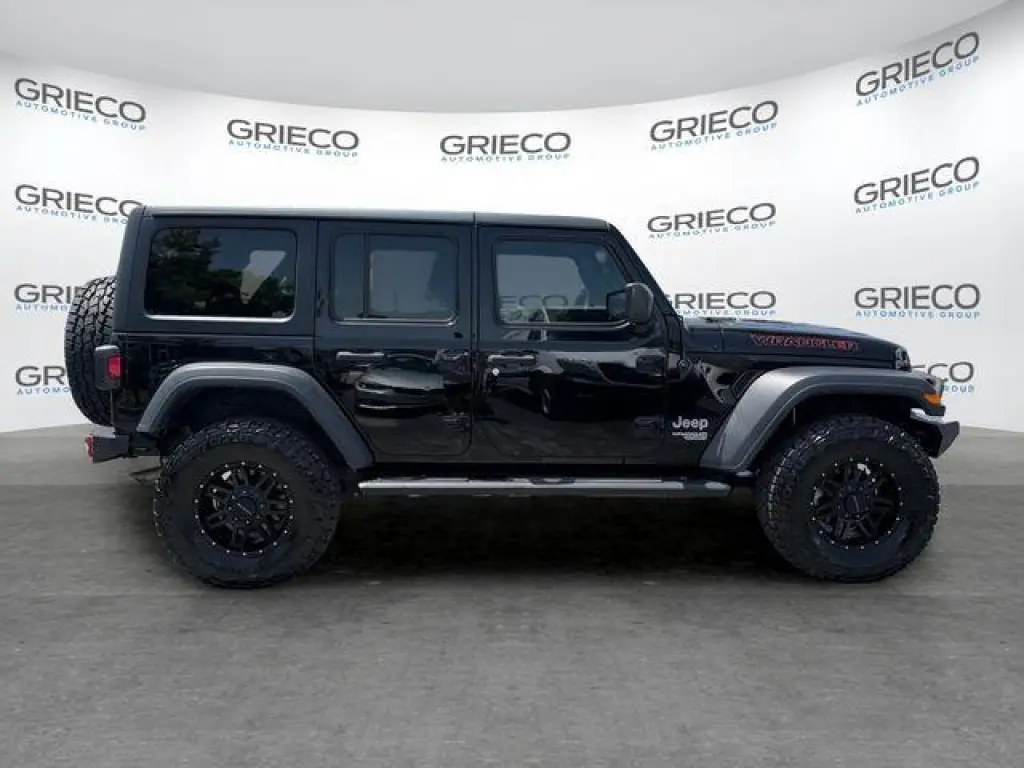 Jeep Wrangler Unlimited 2018 4x4 Sport 4dr SUV (midyear release)