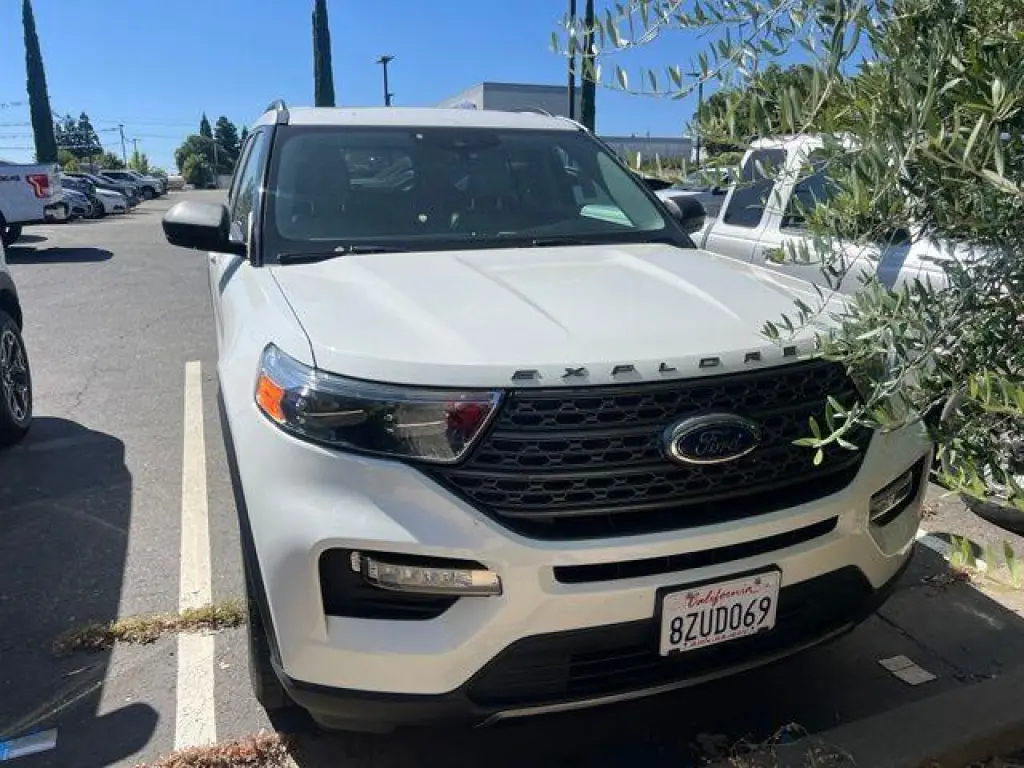 Ford Explorer 2021 AWD XLT 4dr SUV