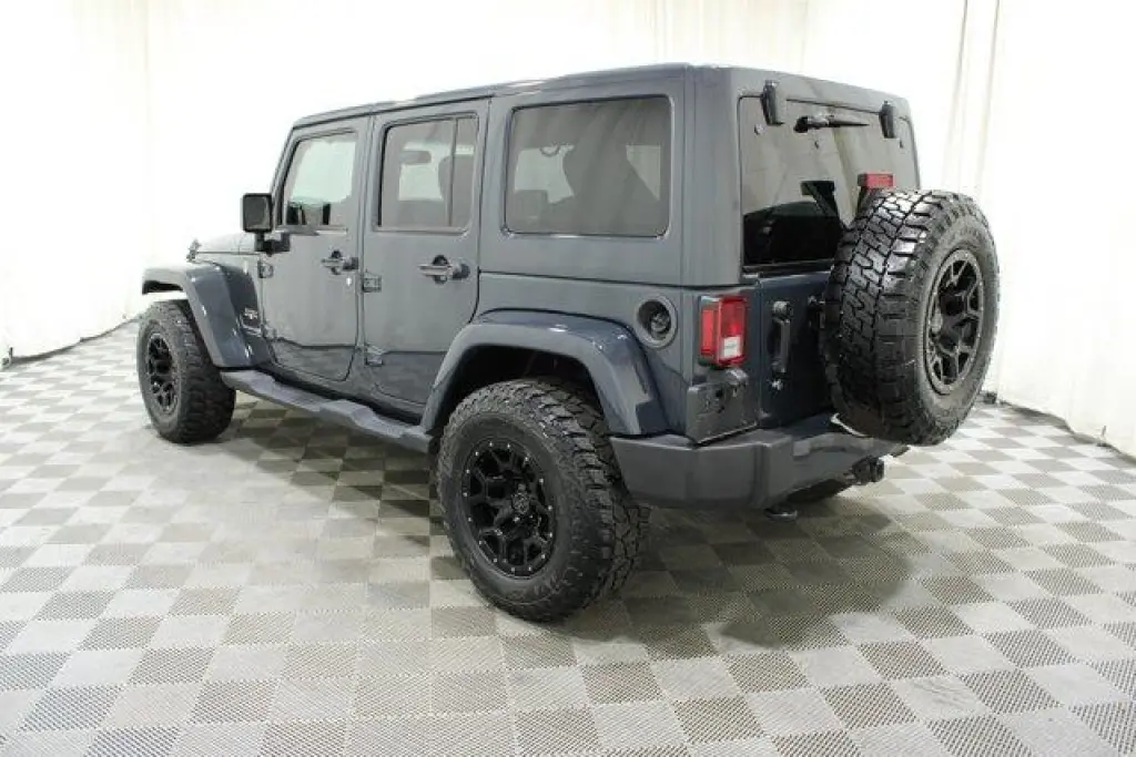 Jeep Wrangler JK Unlimited 2018 4x4 Sahara 4dr SUV