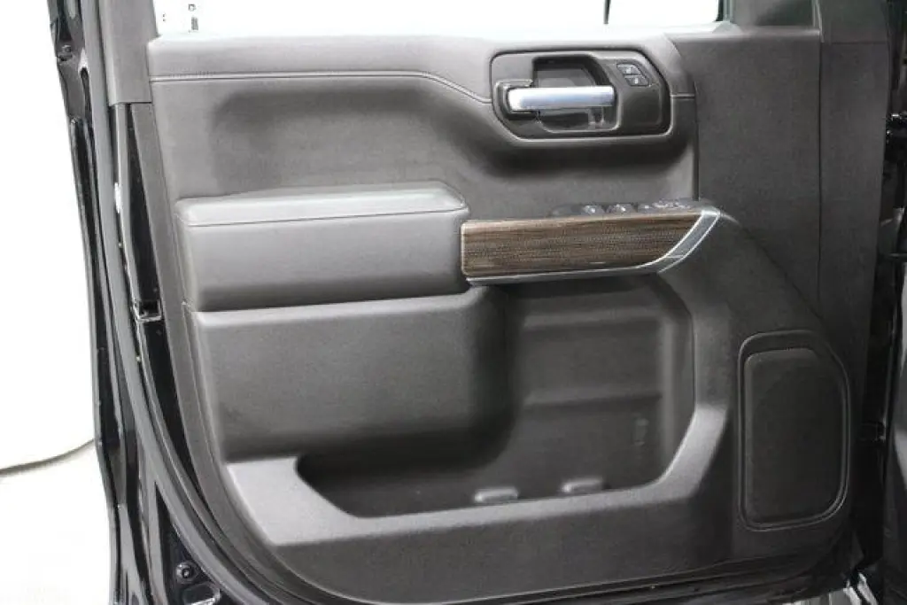 Chevrolet Silverado 1500 2021 4x4 RST 4dr Crew Cab 5.8 ft. SB