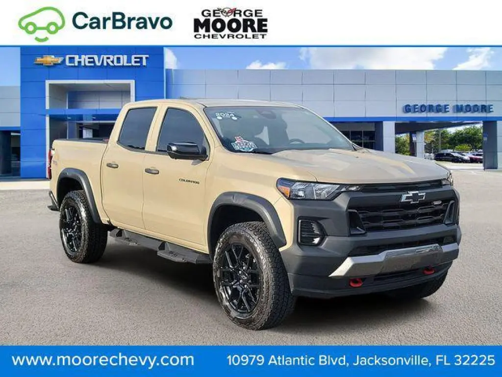 Chevrolet Colorado 2024 4x4 Trail Boss 4dr Crew Cab 5 ft. SB