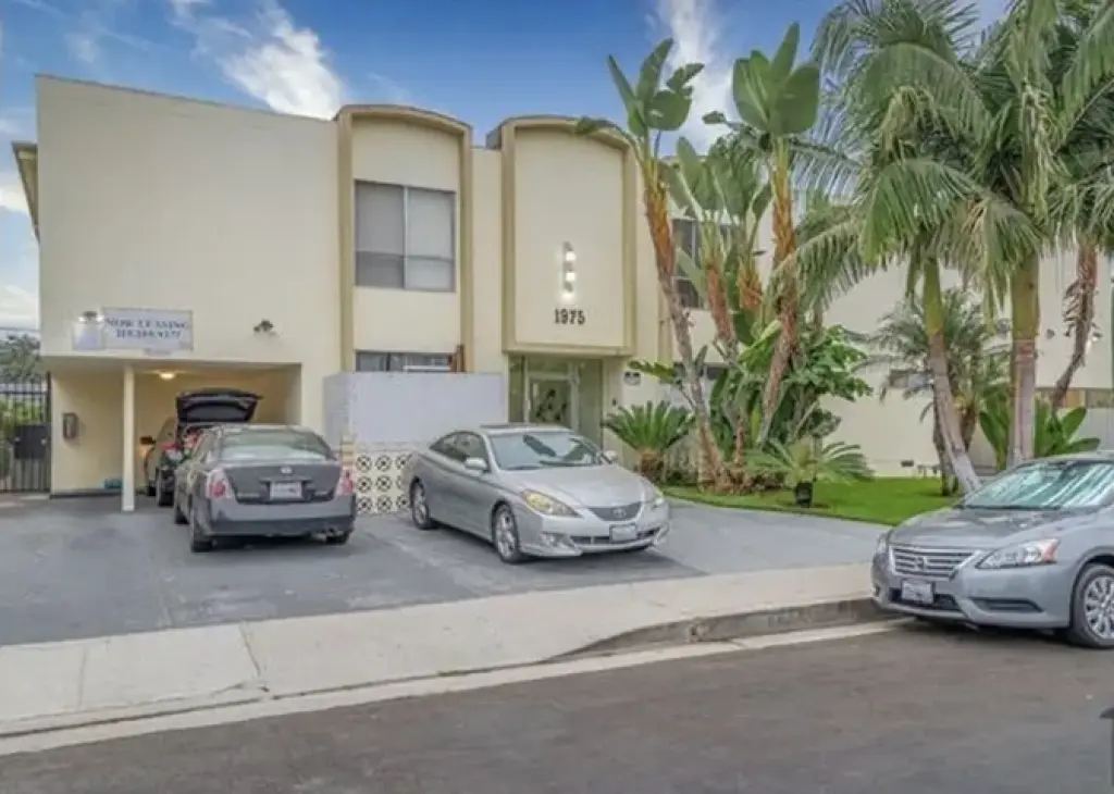 1 Bedroom 1 bath Apt in LA