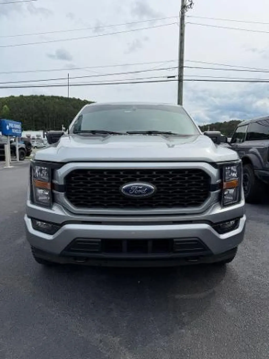 Ford F-150 2023 4x4 Lariat 4dr SuperCrew 5.5 ft. SB
