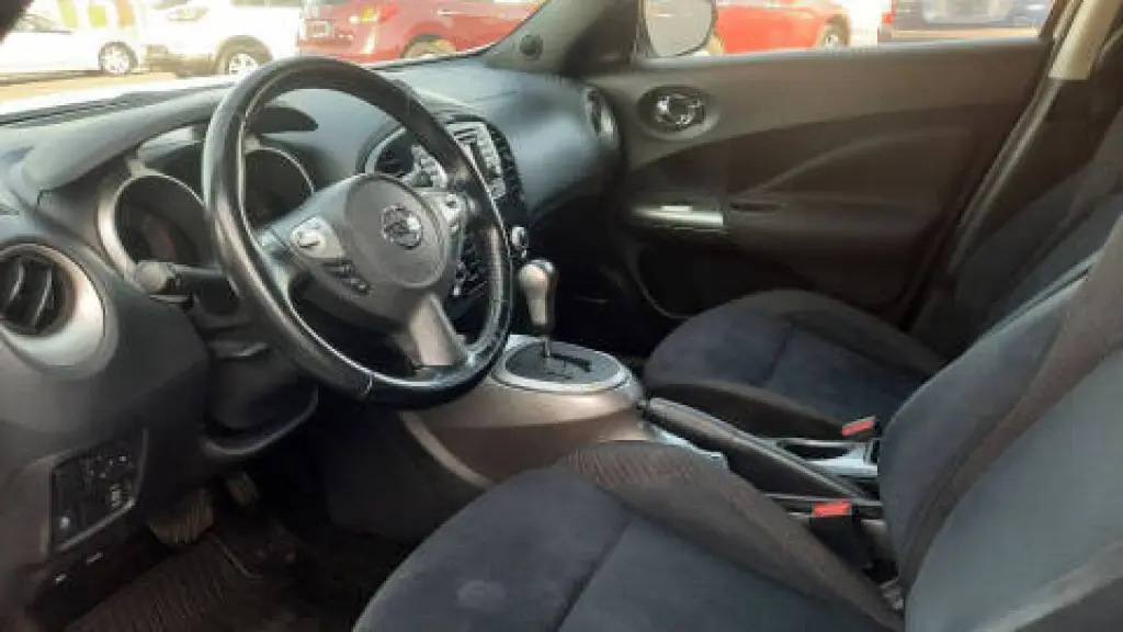 Nissan JUKE 2013