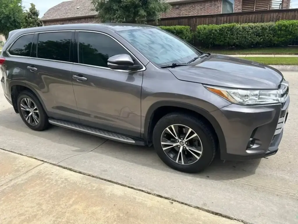 2019 Highlander LE