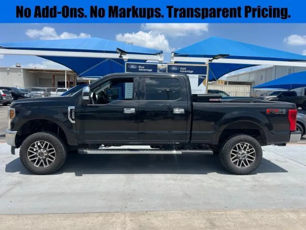 Ford F-250 Super Duty 2019 4x4 King Ranch 4dr Crew Cab 6.8 ft. SB Pickup