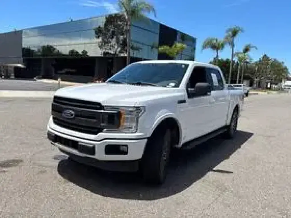 Ford F-150 2020 4x2 XLT 4 puertas SuperCrew 6.5 pies. SB