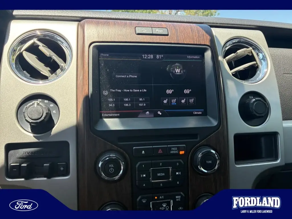 Ford F-150 2013 4x4 Lariat 4 puertas SuperCrew Styleside 5.5 pies. SB