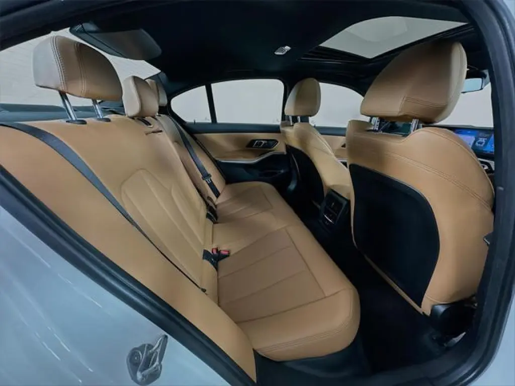 BMW Serie 3 2024 AWD 330i xDrive 4 puertas Sedan