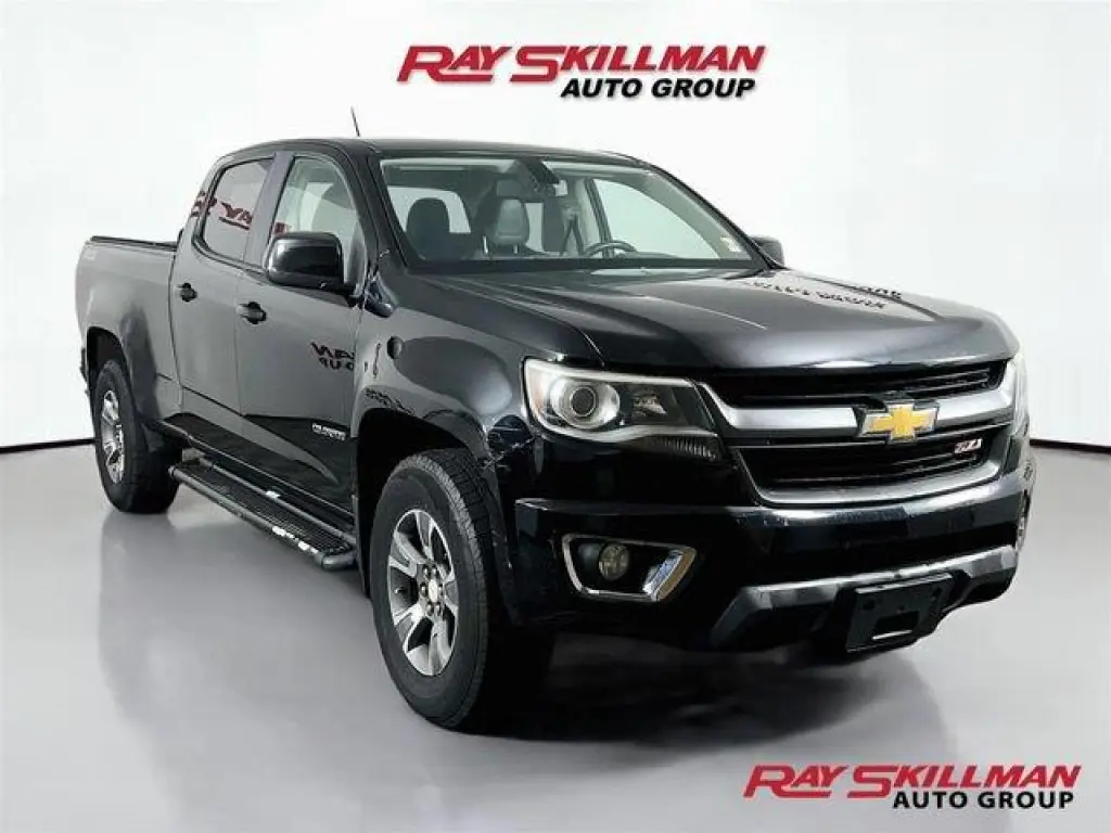 Chevrolet Colorado 2015 4x4 Z71 Cabina Crew 4 puertas 5 pies. Caja corta