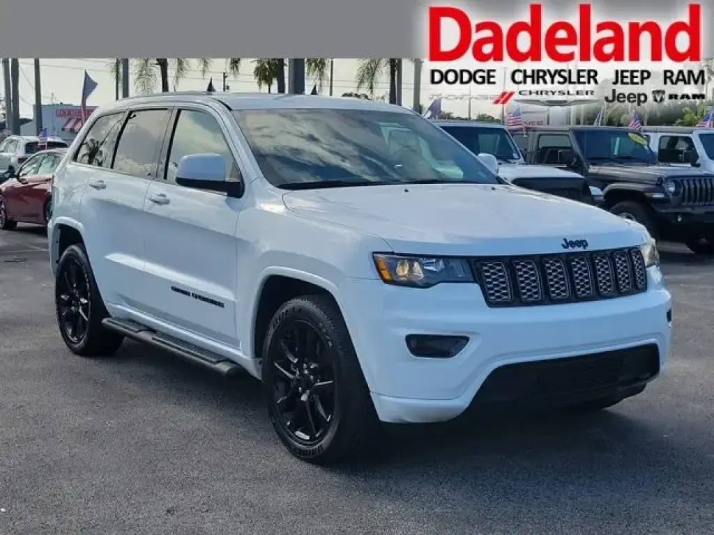 Jeep Grand Cherokee 2021 4x2 Laredo E 4 puertas SUV