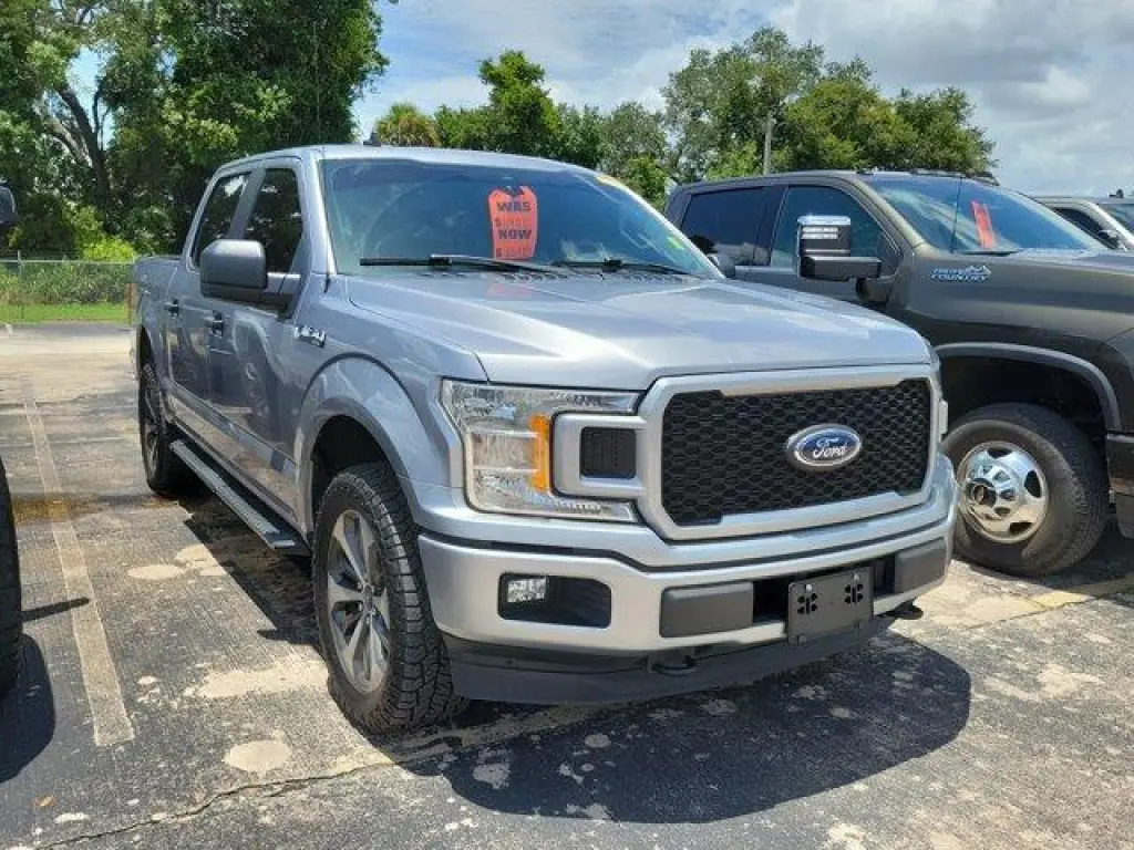 Ford F-150 2020 4x4 XL 4 puertas SuperCrew 5.5 pies. SB