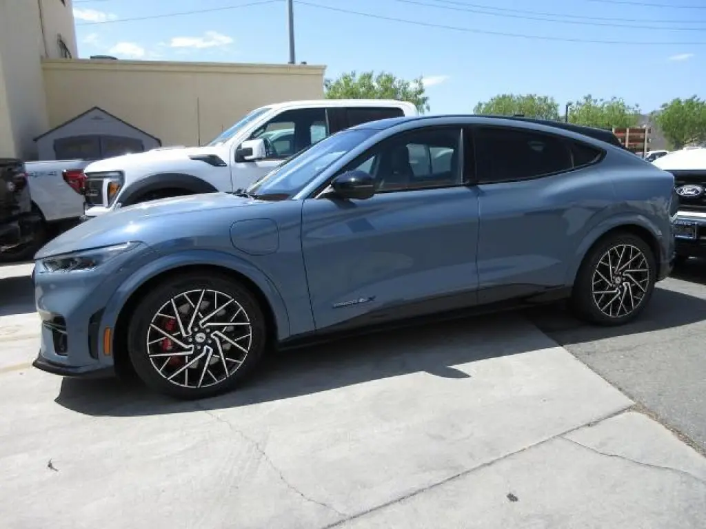 Ford Mustang Mach-E 2023 AWD GT 4 puertas SUV