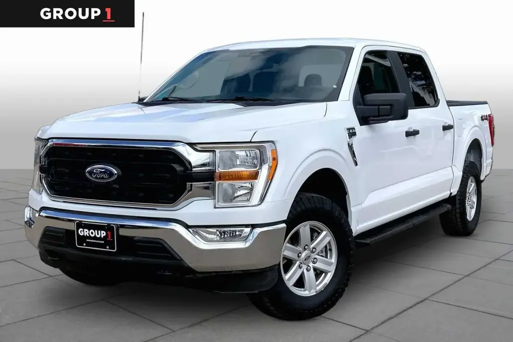 Ford F-150 2022 4x4 XLT 4 puertas SuperCrew 5.5 pies. SB