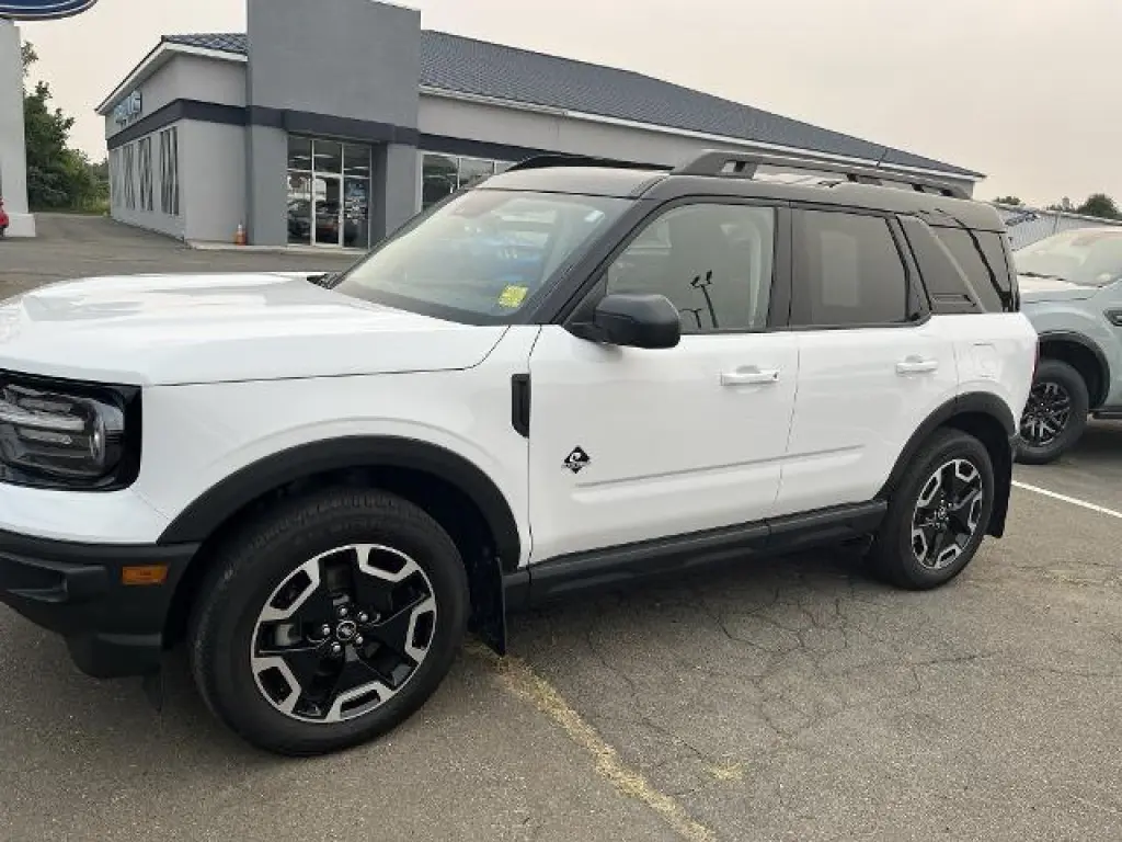 Ford Bronco Sport 2024 AWD Outer Banks 4 puertas SUV