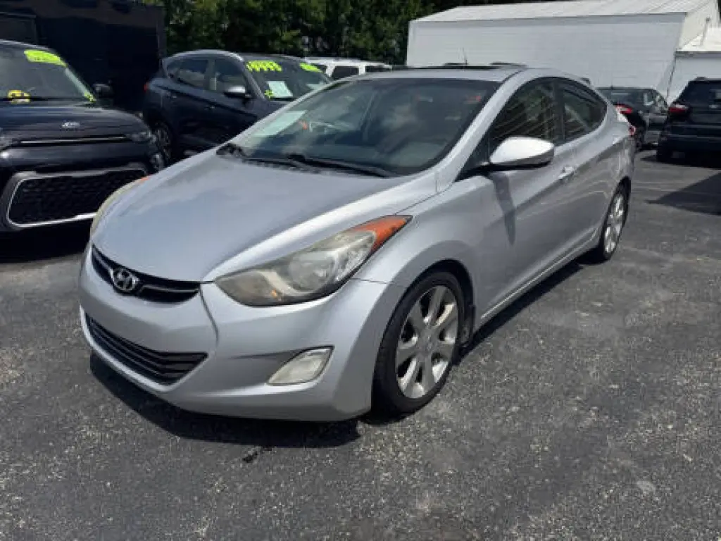 Hyundai Elantra 2013