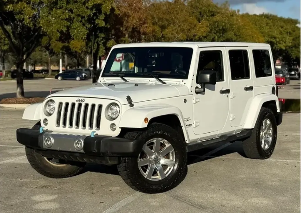 2017 -WRANGLER SAHARA