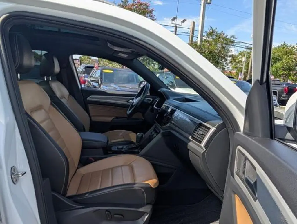 Volkswagen Atlas Cross Sport 2022 AWD V6 SEL Premium R-Line 4Motion 4dr SUV