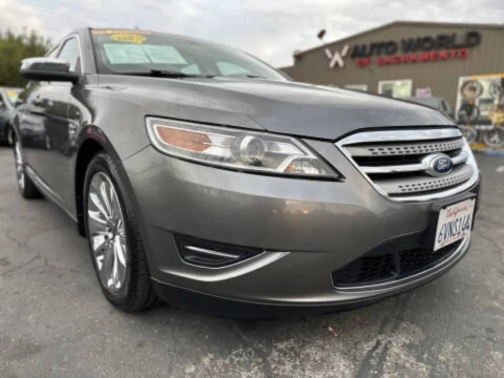 Ford Taurus 2011