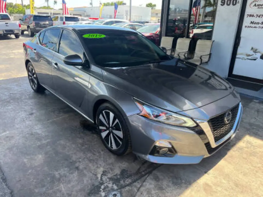 Nissan Altima 2019