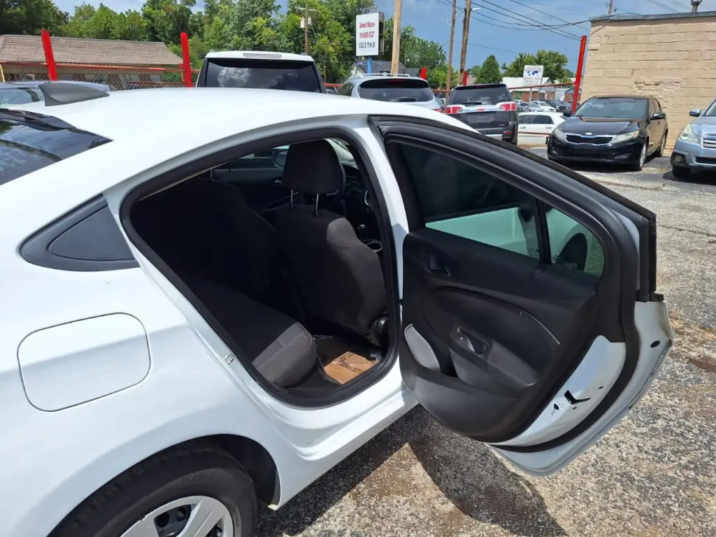 2018 Chevrolet Cruze LS AUTO