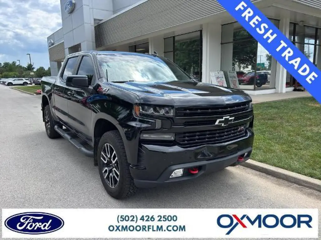 Chevrolet Silverado 1500 2021 4x4 LT Trail Boss 4 puertas Cabina Crew 5.8 pies. SB