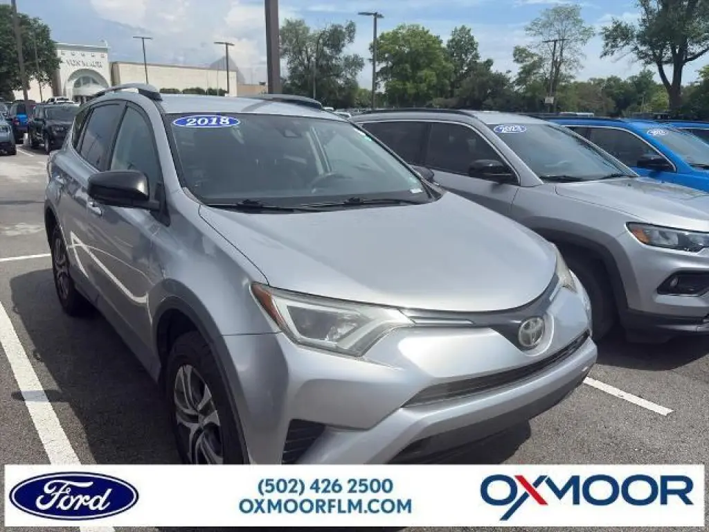 Toyota RAV4 2018 LE 4 puertas SUV