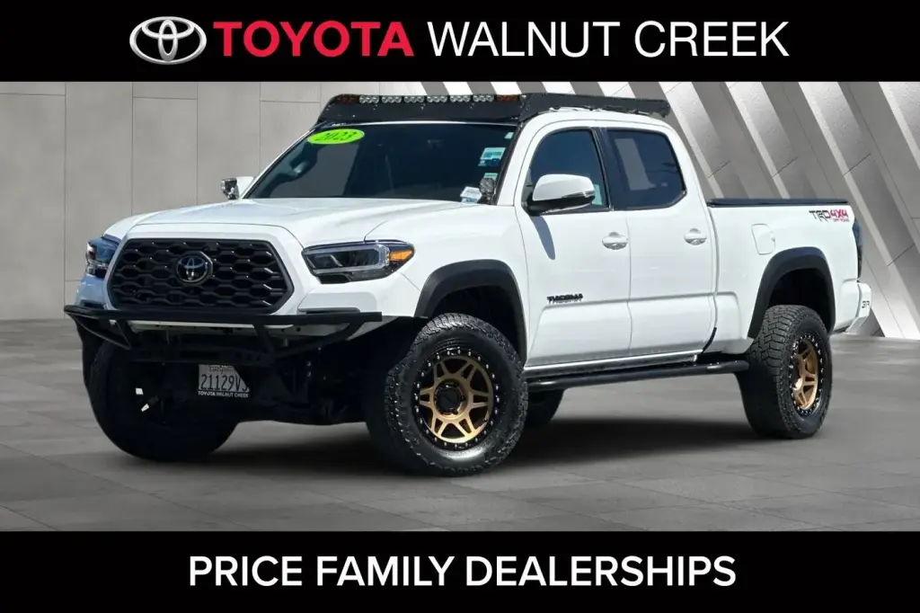 Toyota Tacoma 2023 4x4 TRD Off-Road 4 puertas Doble Cabina 6.1 ft LB