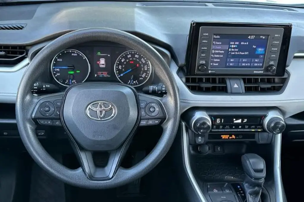 Toyota RAV4 Híbrido 2021 AWD XLE 4 puertas SUV