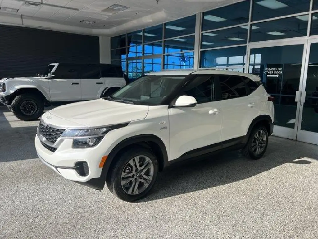 Kia Seltos 2023 AWD LX 4 puertas SUV