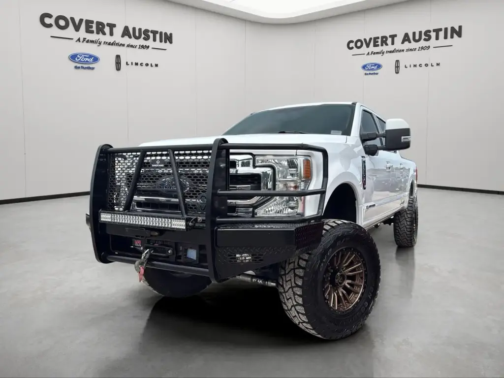 Ford F-250 Super Duty 2022 4x4 Lariat 4 puertas Cabina Crew 6.8 pies. SB Pickup