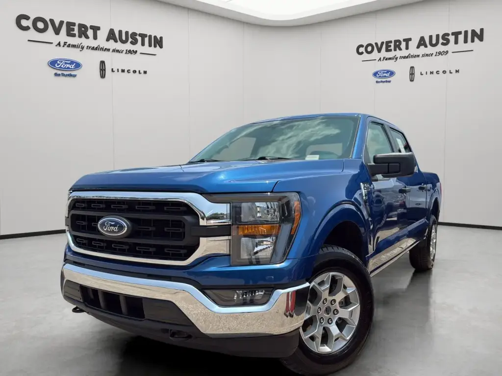 Ford F-150 2023 4x4 XLT 4 puertas SuperCrew 5.5 pies. SB