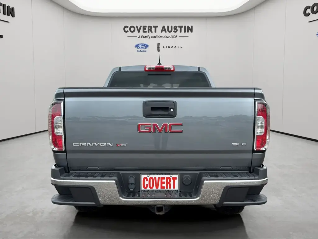 GMC Canyon 2020 4x2 SLE Cabina Crew de 4 puertas 5 pies. SB