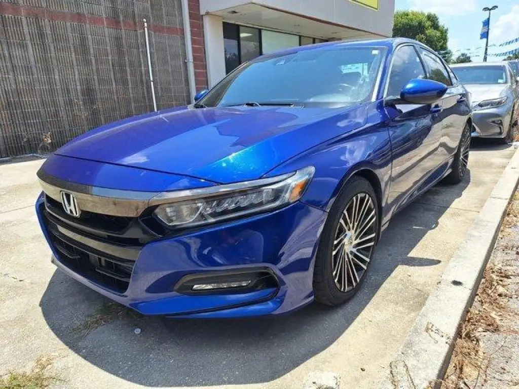 Honda Accord 2018 Sport 4 puertas Sedán (1.5T I4 CVT)