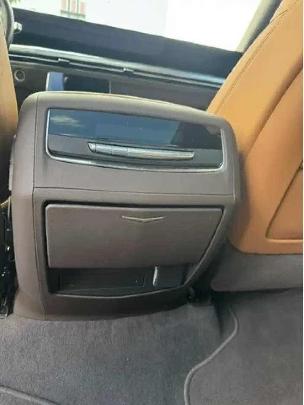 CADILLAC ESCALADE PREMIUM LUX