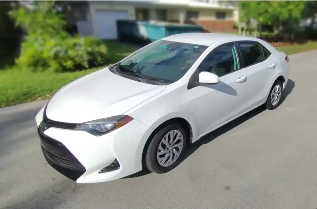 2018 Corolla LE