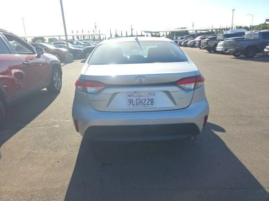 Toyota Corolla 2024 LE 4dr Sedan