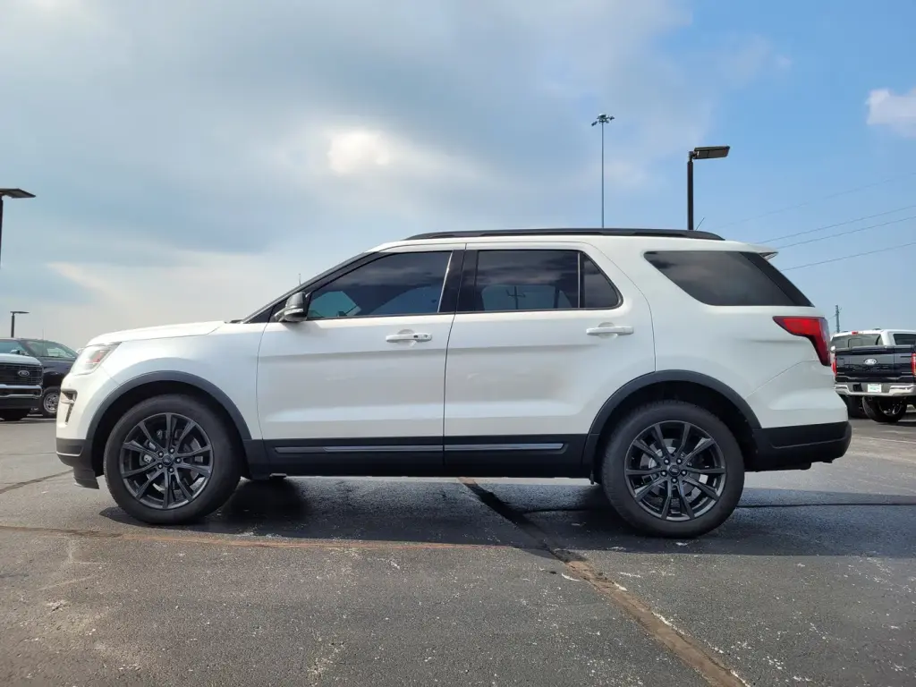 Ford Explorer 2018 AWD XLT 4dr SUV