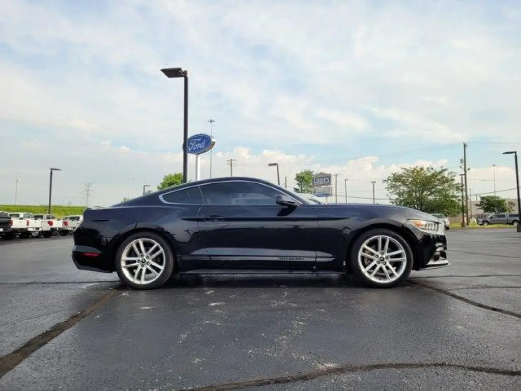 Ford Mustang 2016 EcoBoost Premium 2dr Fastback