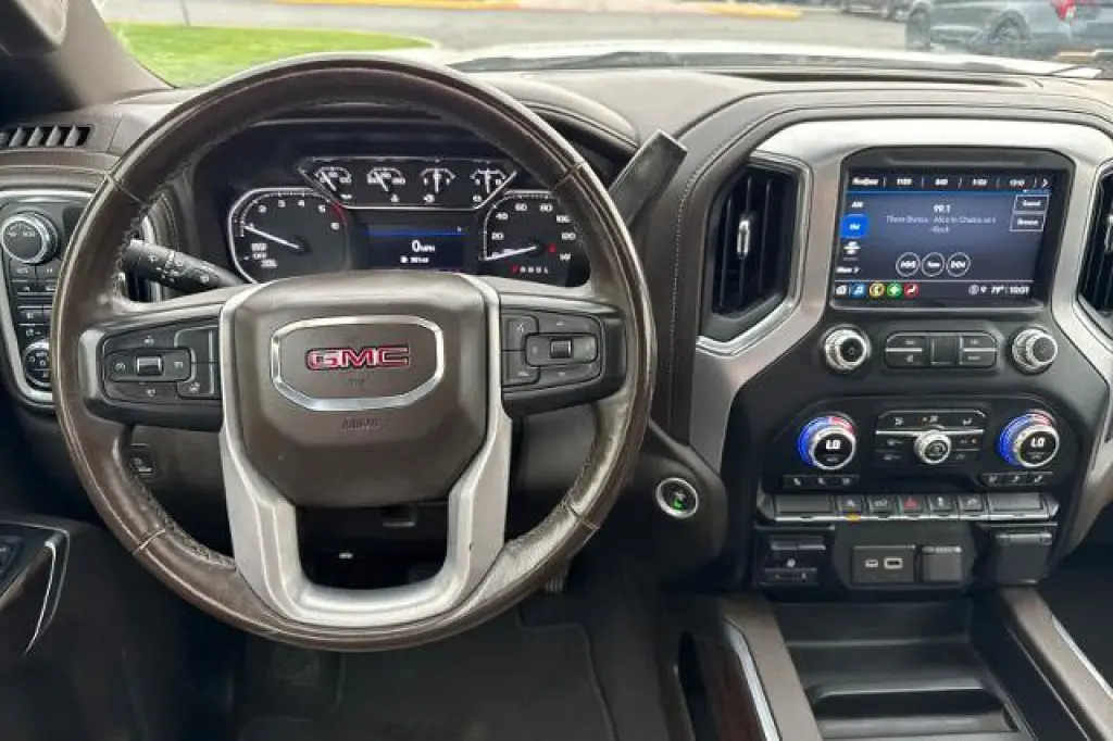 GMC Sierra 1500 Limited 2022 4x4 SLT 4dr Crew Cab 5.8 ft. SB